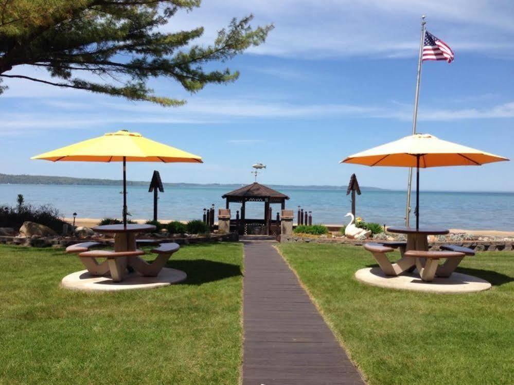 The Beach Haus - Traverse City Dış mekan fotoğraf